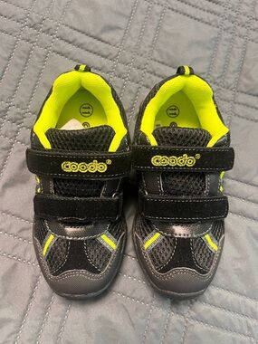 COODO Velcro Athletic Sneakers 11C